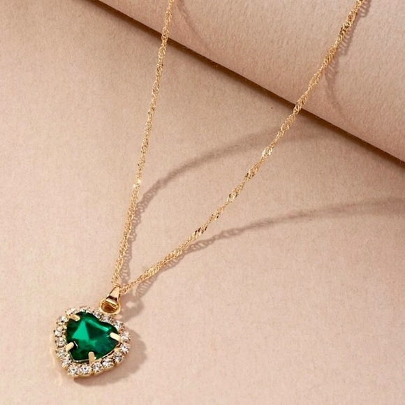 Rhinestone Green Heart Charm Necklace - Picture 2 of 4